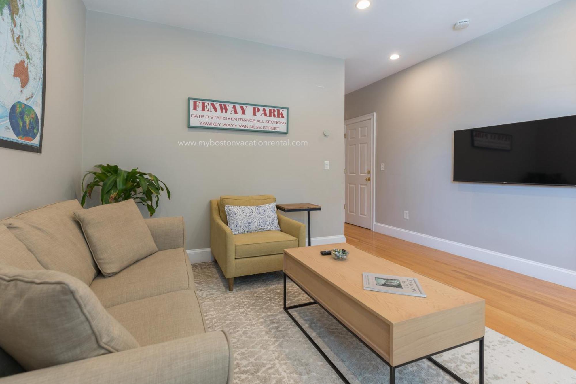 Sunny Convenient Home W/ Private Patio! Easy Walk To Everything! Boston Exteriér fotografie